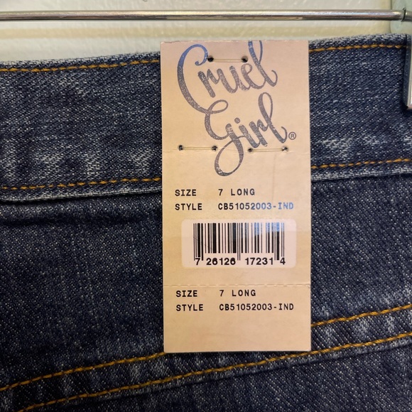 Cruel Girl Relaxed Low Rise Jeans - Picture 7 of 7